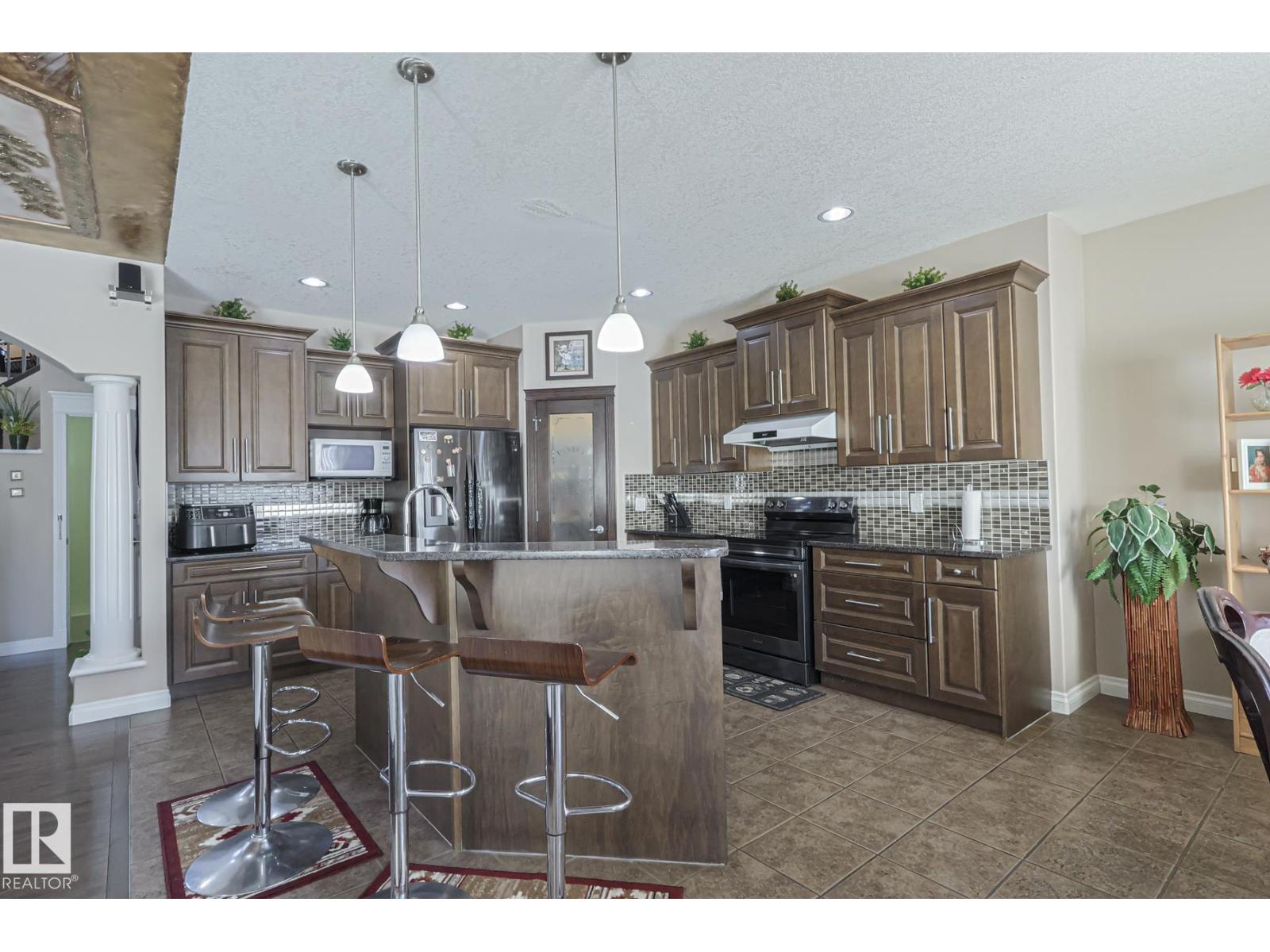 3244 18 St Nw, Edmonton, Alberta  T6T 0H2 - Photo 11 - E4477029