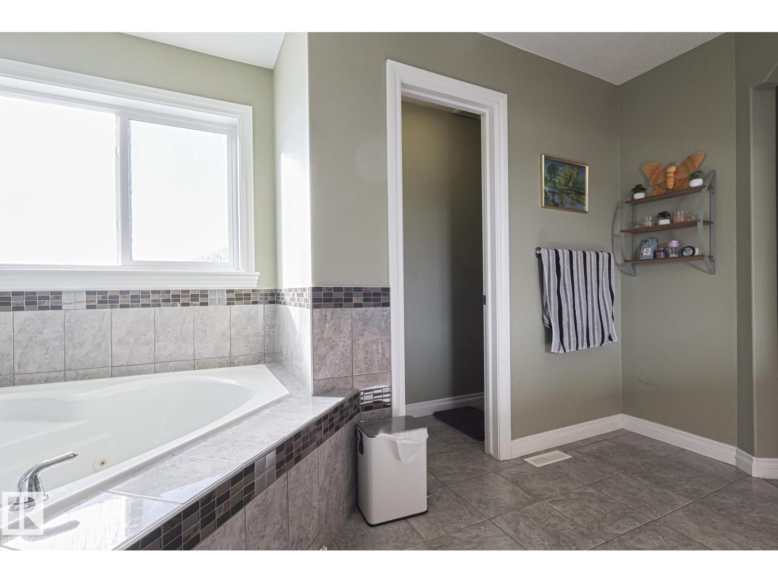 3244 18 St Nw, Edmonton, Alberta  T6T 0H2 - Photo 53 - E4477029