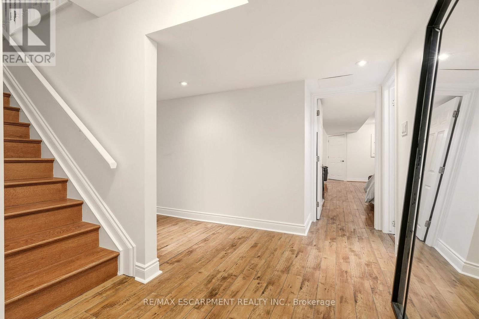 43 Maple Drive, Hamilton, Ontario  L8G 3C4 - Photo 44 - X12928790