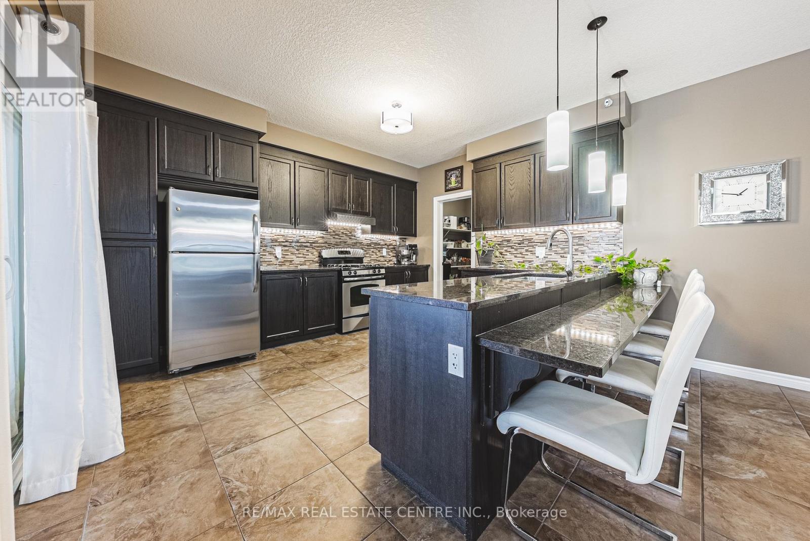 60 Cox Street, Cambridge, Ontario  N1S 0A3 - Photo 13 - X12928968