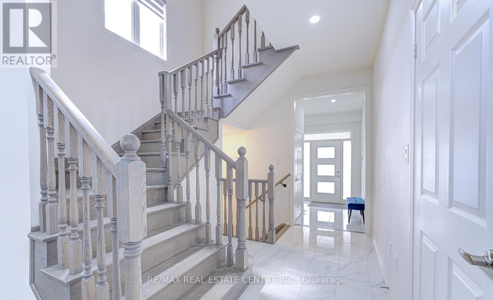 11 Trailbank Gardens, Hamilton, Ontario  L8B 1Z3 - Photo 13 - X12928974