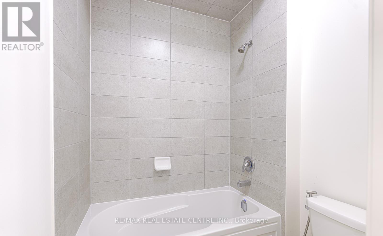 11 Trailbank Gardens, Hamilton, Ontario  L8B 1Z3 - Photo 24 - X12928974