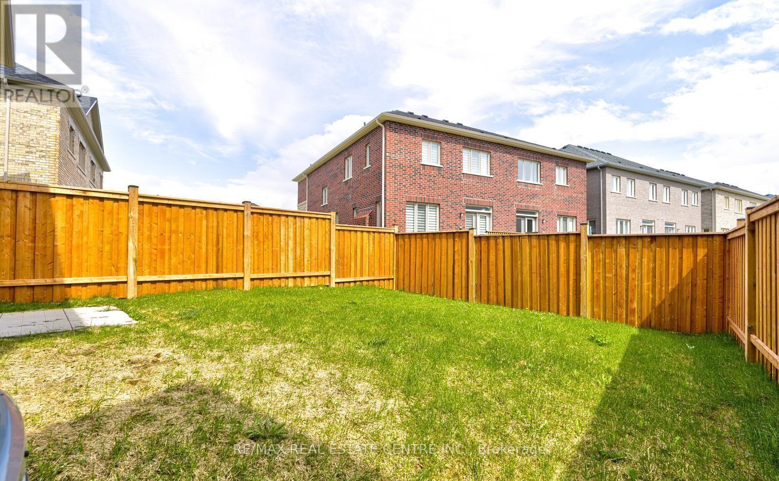 11 Trailbank Gardens, Hamilton, Ontario  L8B 1Z3 - Photo 25 - X12928974
