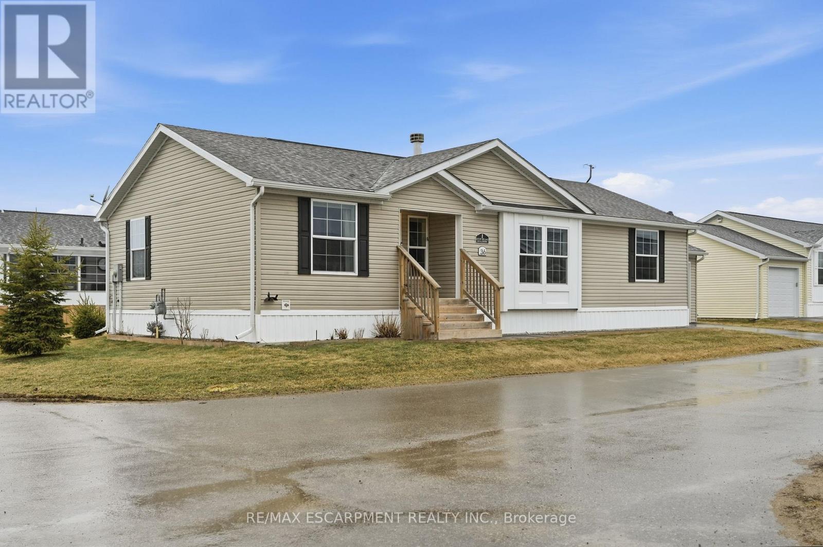 36 Shady Lane, Haldimand, Ontario  N0A 1L0 - Photo 3 - X12929026