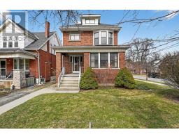 227 CUMBERLAND AVENUE, Hamilton, Ontario