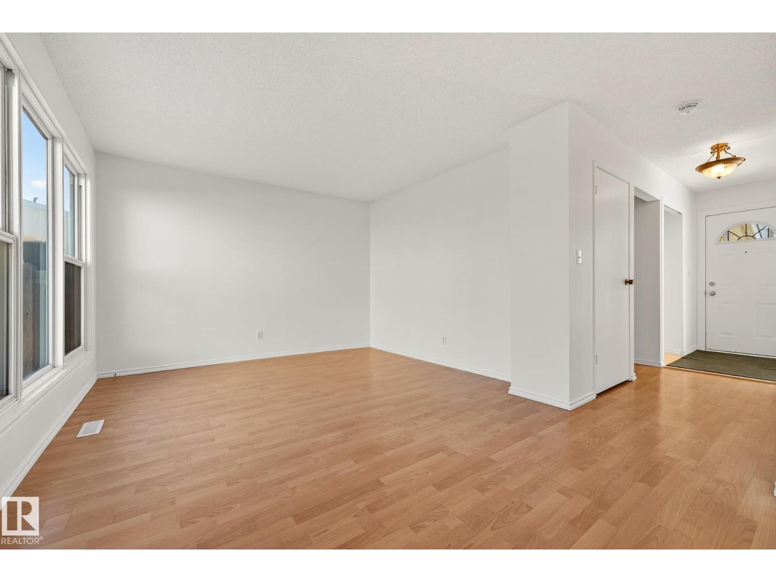 280 Grandin Vg, St. Albert, Alberta  T8N 2R6 - Photo 5 - E4476930