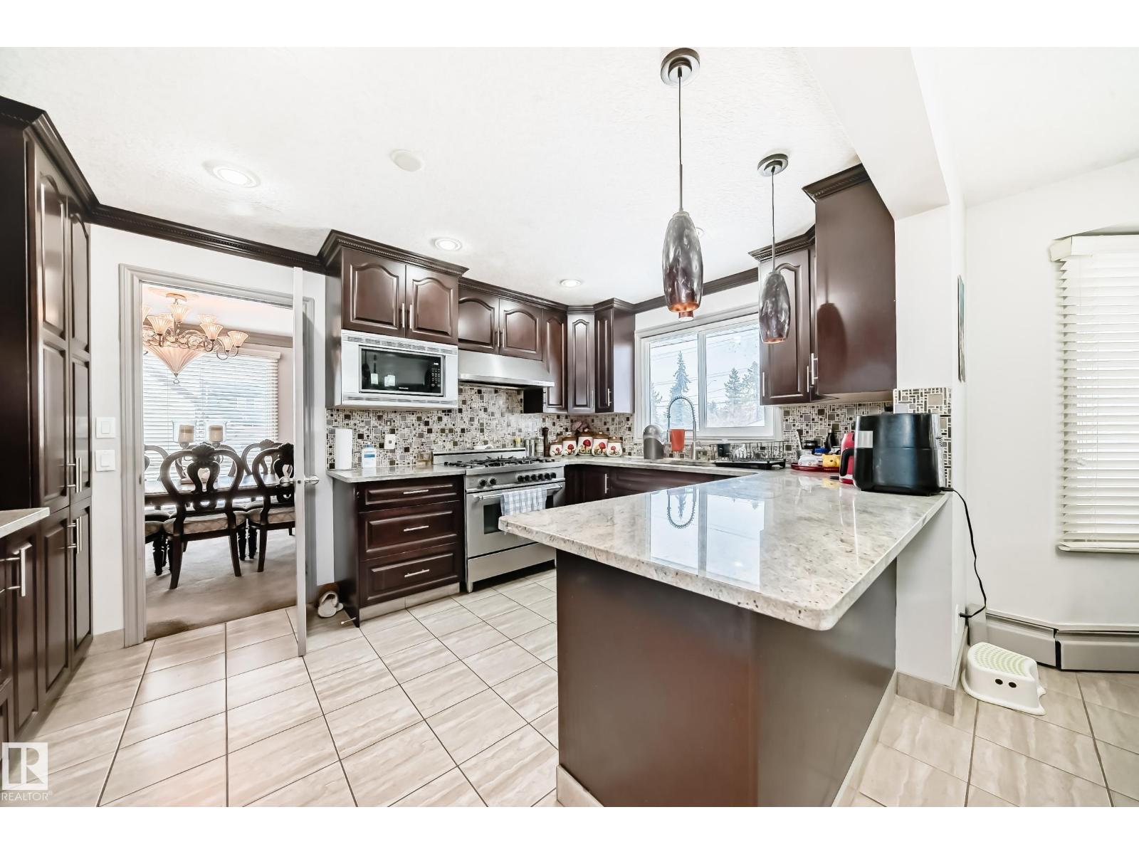 12131 101 Street Nw Nw, Edmonton, Alberta  T5G 2C2 - Photo 11 - E4479064