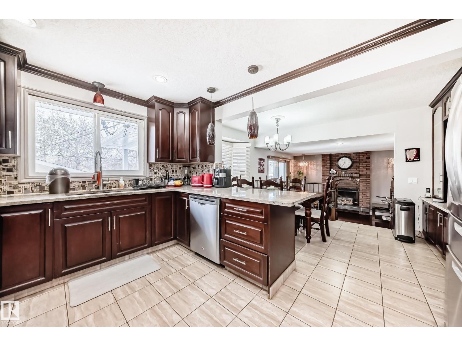 12131 101 Street Nw Nw, Edmonton, Alberta  T5G 2C2 - Photo 13 - E4479064