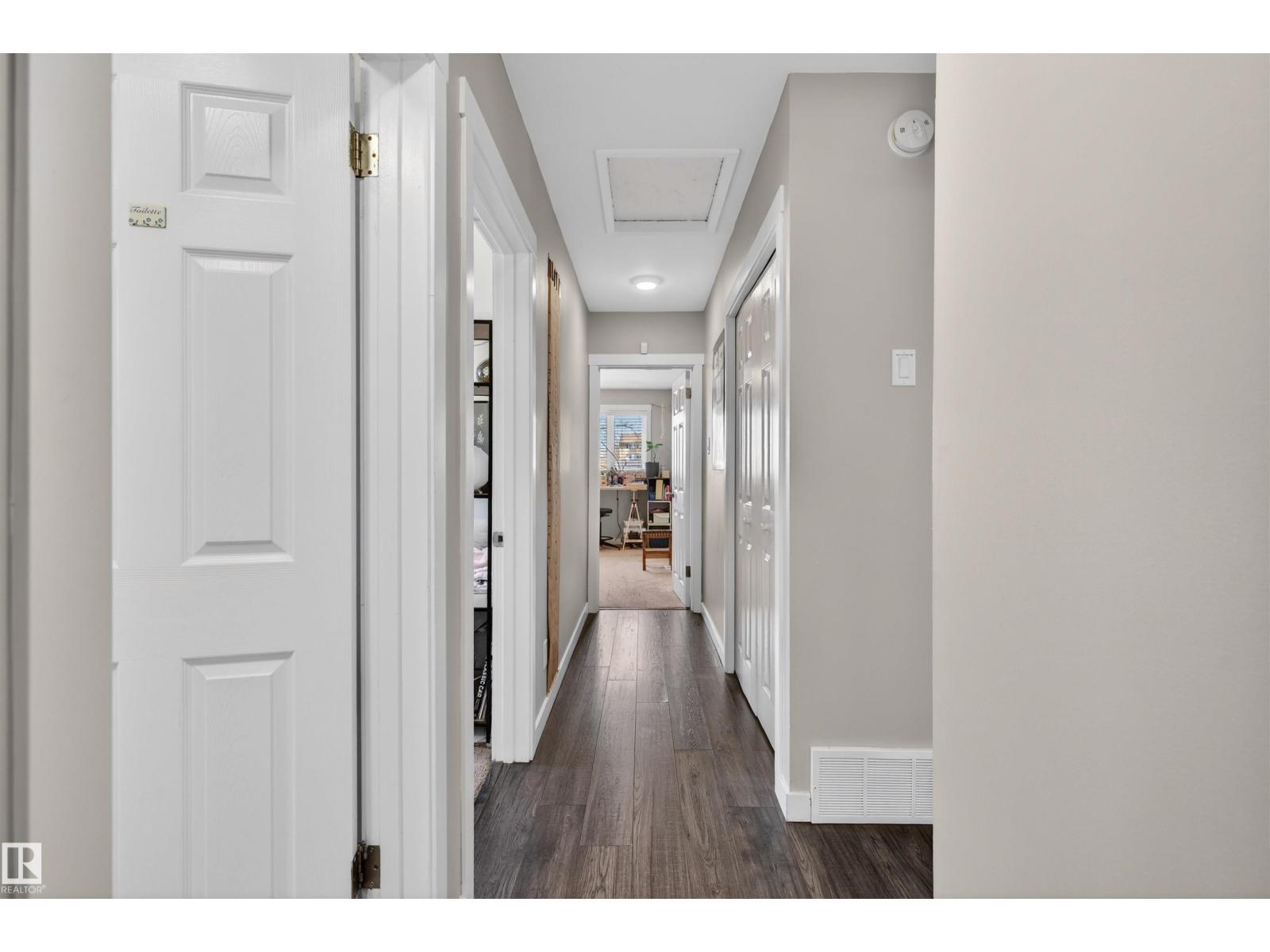 8906 168 St Nw, Edmonton, Alberta  T5R 2V5 - Photo 11 - E4478754