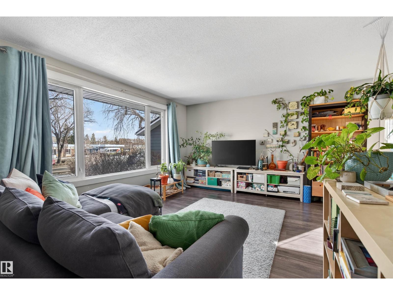 8906 168 St Nw, Edmonton, Alberta  T5R 2V5 - Photo 10 - E4478754