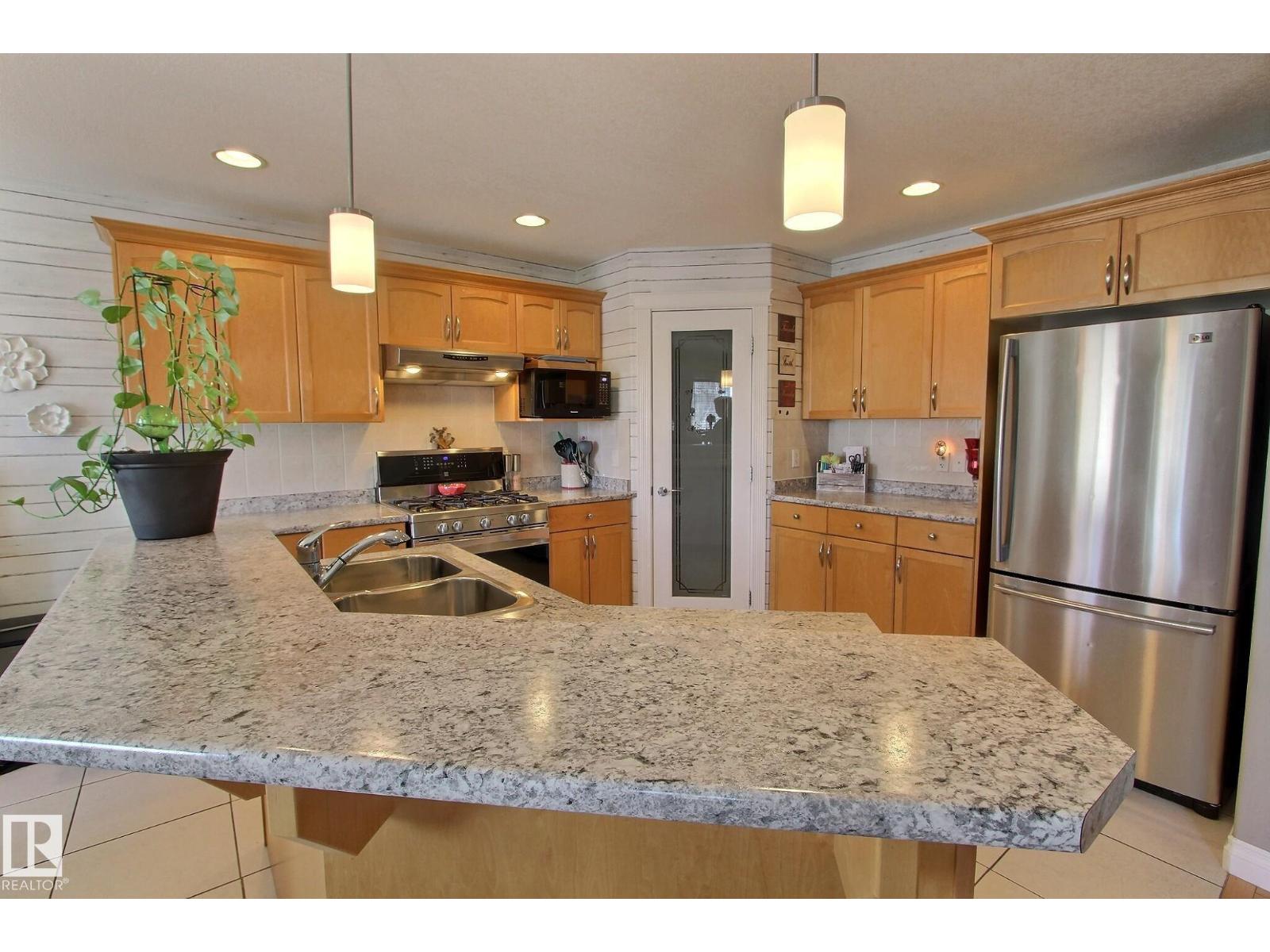 12 Birchmont Cr, Leduc, Alberta  T9E 8S3 - Photo 3 - E4478581