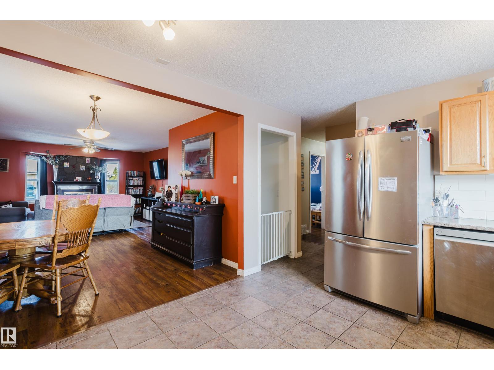 8707 151 Av Nw, Edmonton, Alberta  T5E 5Y1 - Photo 11 - E4479079