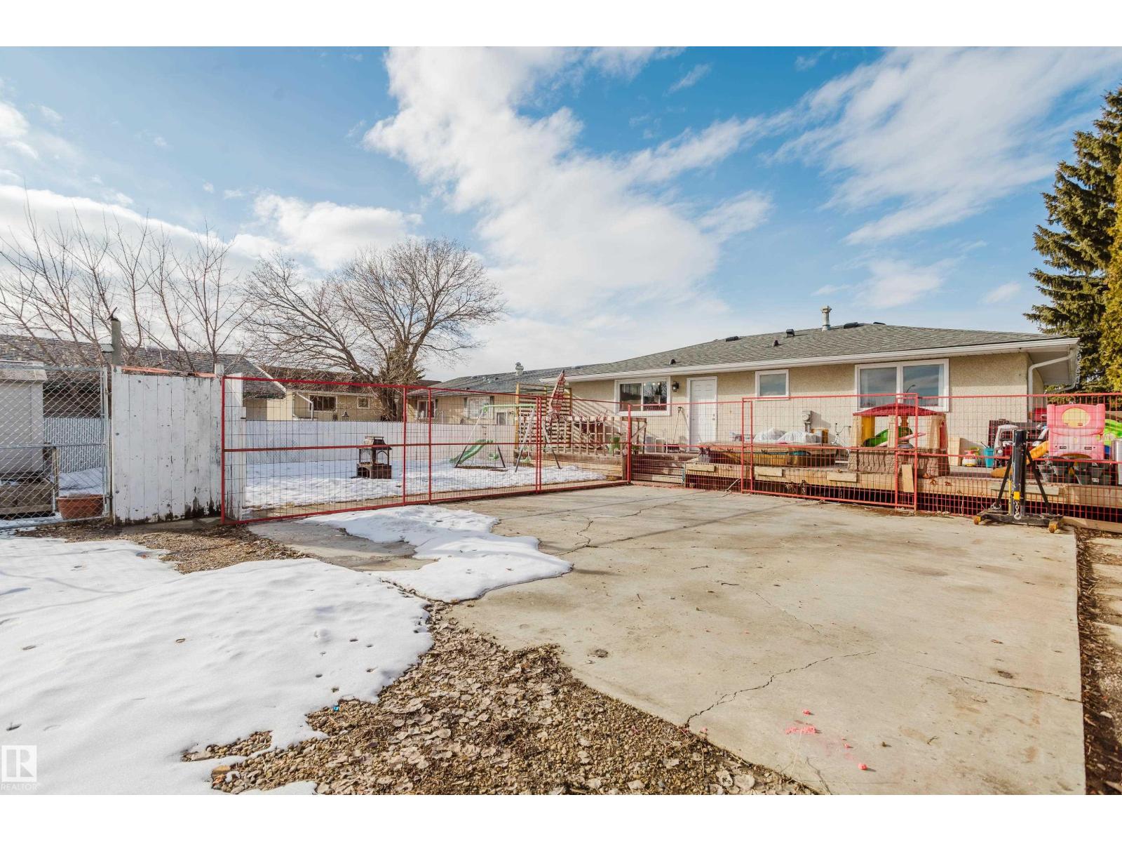 8707 151 Av Nw, Edmonton, Alberta  T5E 5Y1 - Photo 45 - E4479079