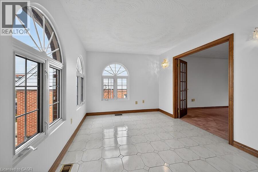 21 East 34th Street, Hamilton, Ontario  L8V 3W2 - Photo 16 - 40815619