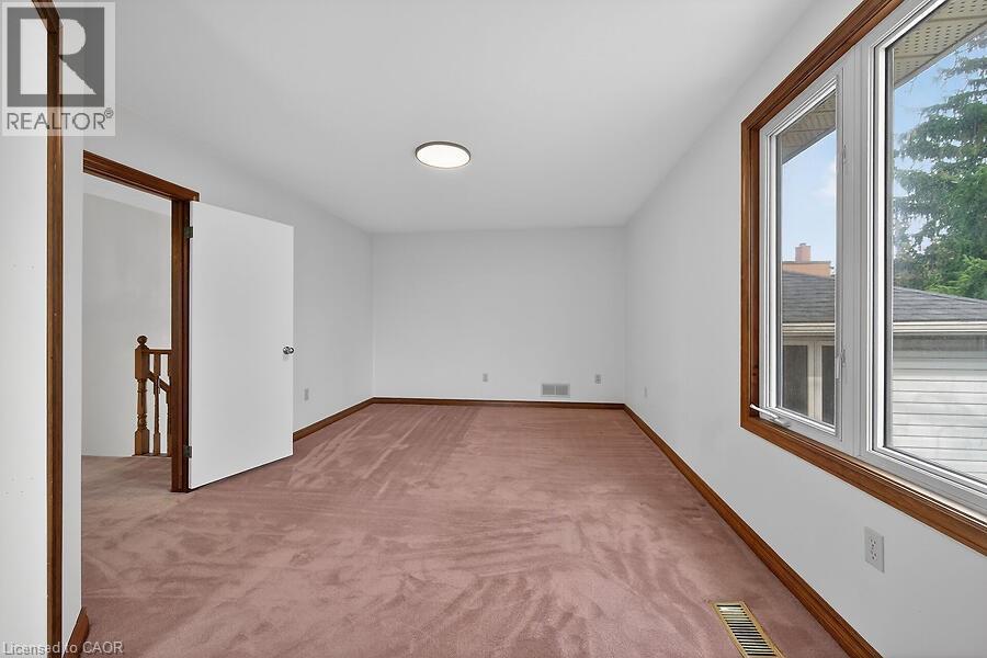 21 East 34th Street, Hamilton, Ontario  L8V 3W2 - Photo 20 - 40815619