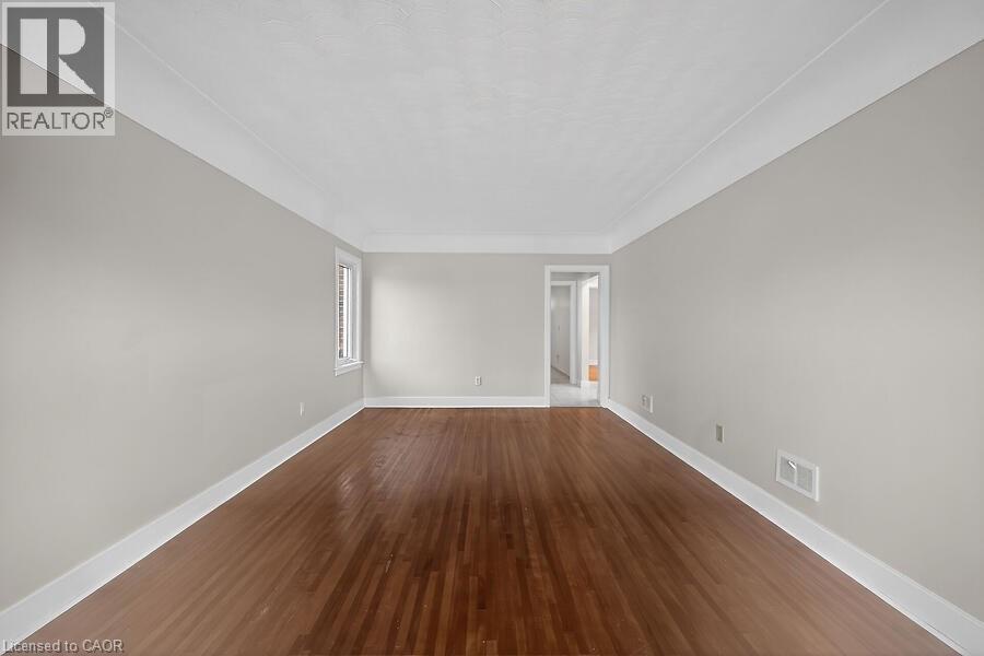 21 East 34th Street, Hamilton, Ontario  L8V 3W2 - Photo 7 - 40815619