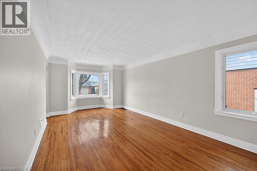 21 East 34th Street, Hamilton, Ontario  L8V 3W2 - Photo 8 - 40815619