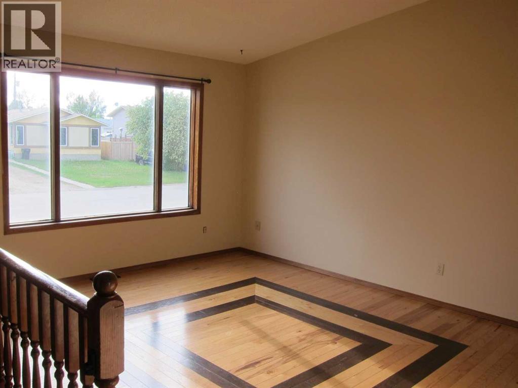 4306 53 Street, Grimshaw, Alberta  T0H 1W0 - Photo 7 - A2293113