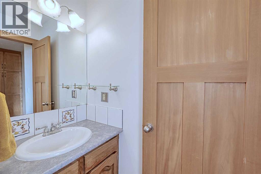 48 Bernard Way Nw, Calgary, Alberta  T3K 2E9 - Photo 19 - A2284800