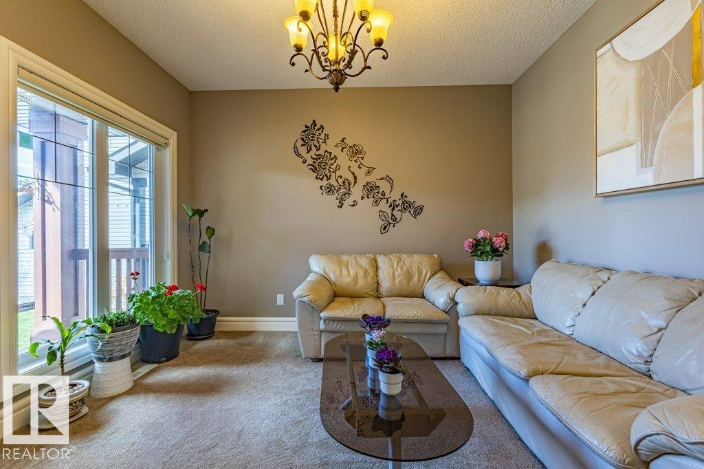 11408 15 Av Sw Sw, Edmonton, Alberta  T6W 0Z8 - Photo 3 - E4478196