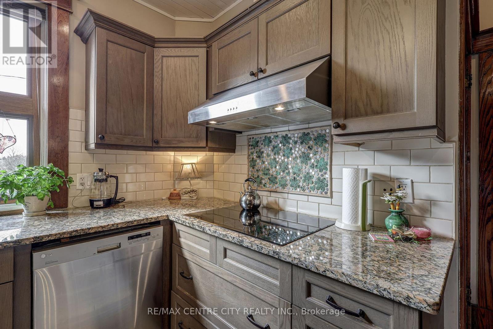 36 Wilson Avenue, St. Thomas, Ontario  N5R 3P8 - Photo 19 - X12929120