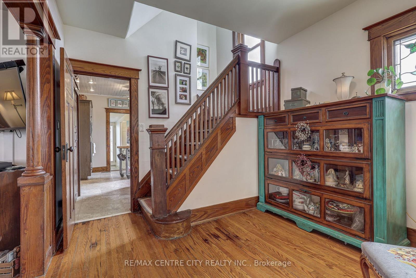 36 Wilson Avenue, St. Thomas, Ontario  N5R 3P8 - Photo 7 - X12929120