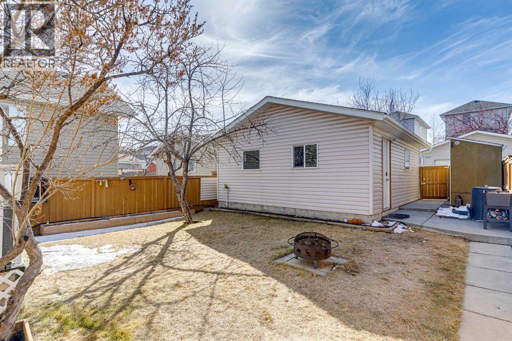 37 Somervale Close Sw, Calgary, Alberta  T2Y 3L4 - Photo 28 - A2293910