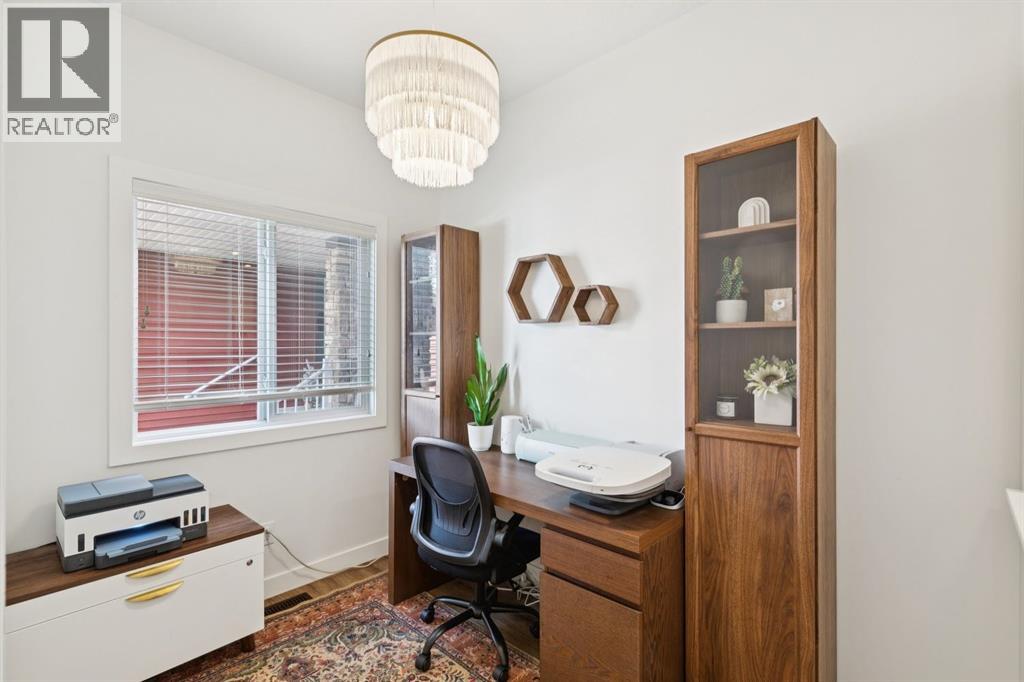 30 Mount Rae Terrace, Okotoks, Alberta  T1S 0M6 - Photo 5 - A2295349