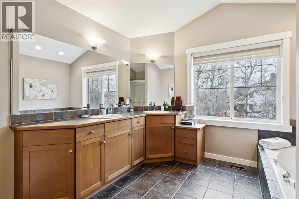 11 Wentworth Manor Sw, Calgary, Alberta  T3H 5K5 - Photo 24 - A2295756