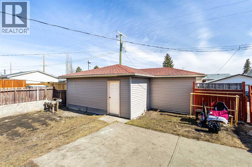 268 Madeira Place Ne, Calgary, Alberta  T2A 5T1 - Photo 29 - A2295798