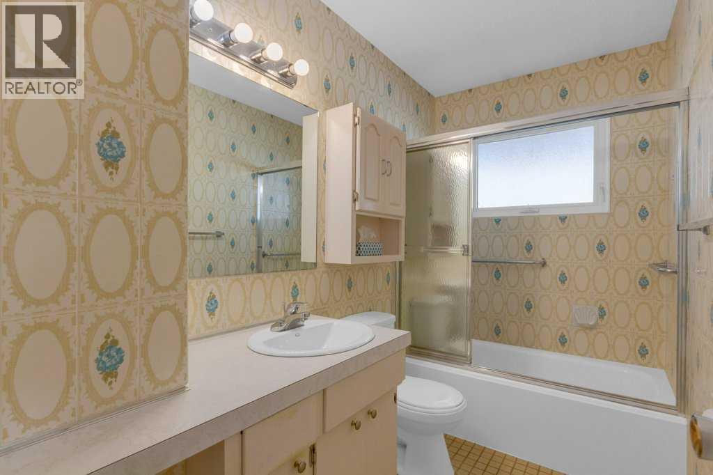 3046 28a Street Se, Calgary, Alberta  T2B 0S2 - Photo 12 - A2296642