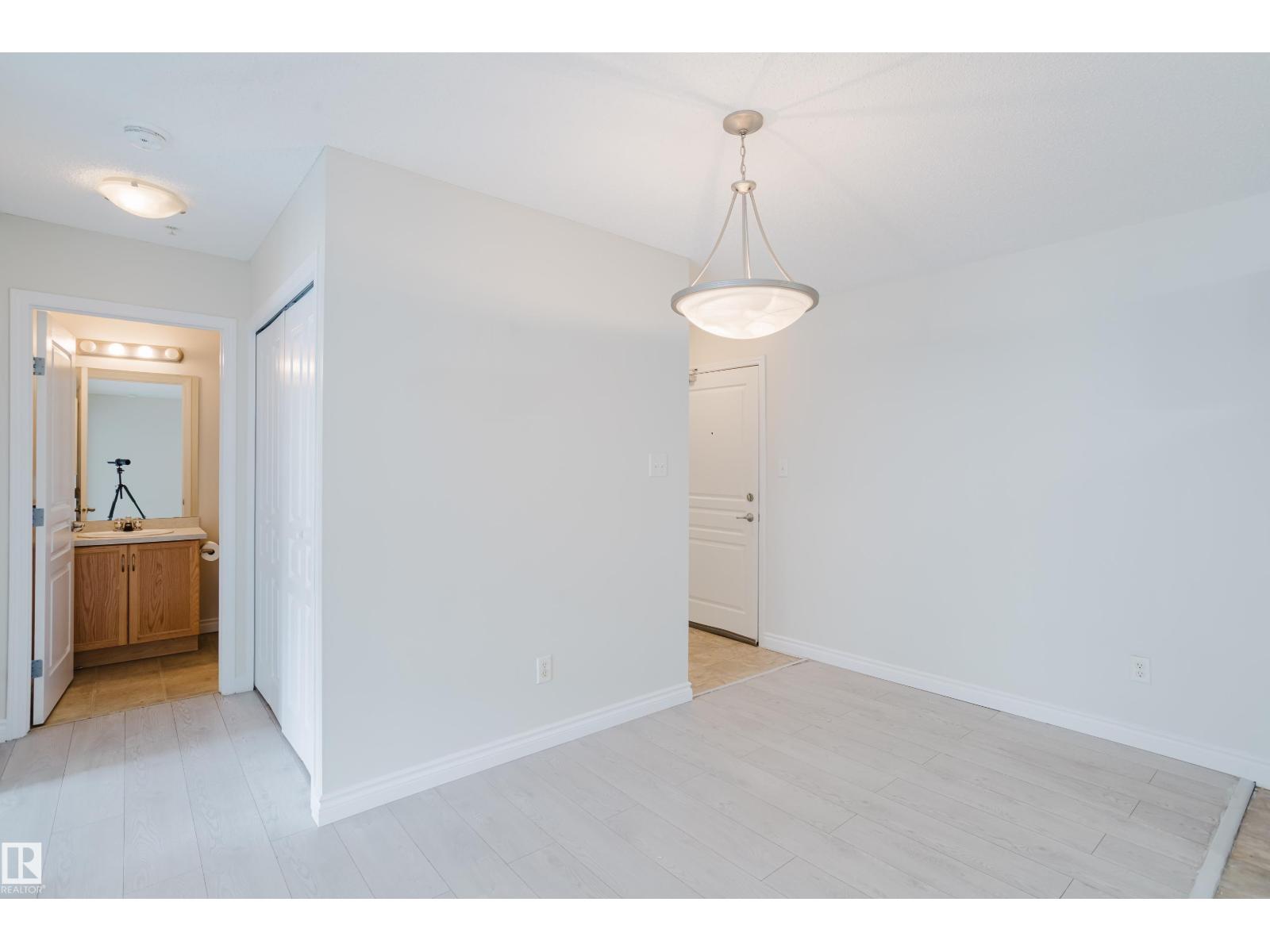 #113 309 Clareview Station Dr Nw, Edmonton, Alberta  T5Y 0C5 - Photo 12 - E4479284