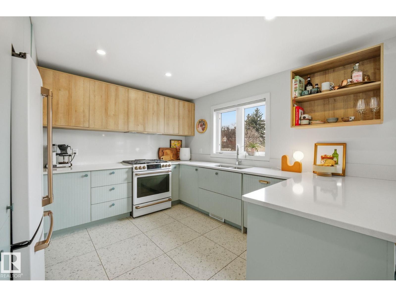 7235 112 St Nw, Edmonton, Alberta  T6G 1J4 - Photo 7 - E4479298