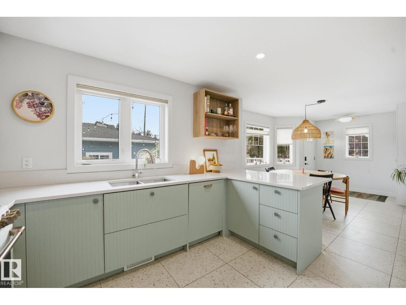 7235 112 St Nw, Edmonton, Alberta  T6G 1J4 - Photo 8 - E4479298