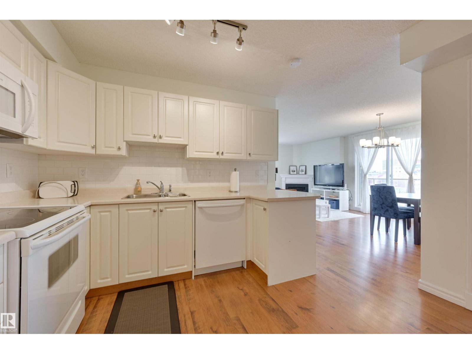 #501 10649 Saskatchewan Dr Nw, Edmonton, Alberta  T6E 6S8 - Photo 8 - E4479299