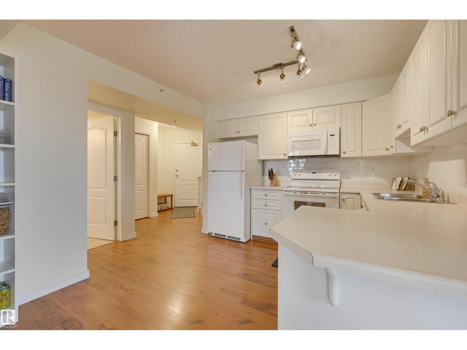 #501 10649 Saskatchewan Dr Nw, Edmonton, Alberta  T6E 6S8 - Photo 7 - E4479299