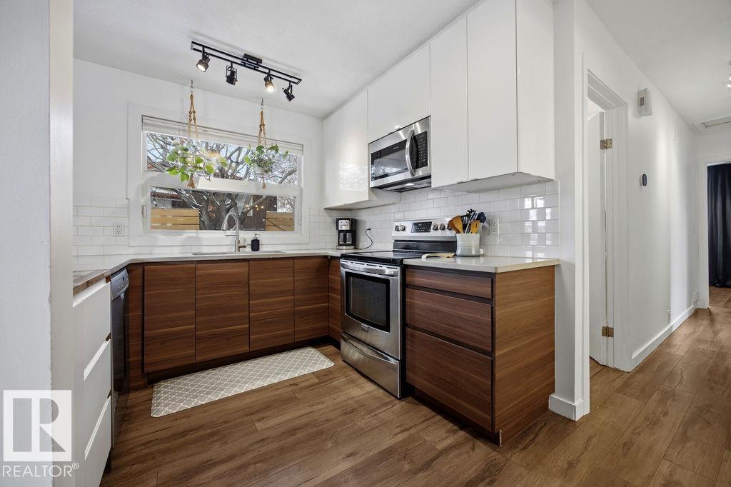 8816 25a Av Nw, Edmonton, Alberta  T6K 2W7 - Photo 16 - E4479294