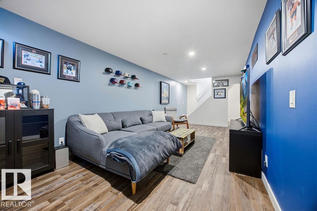 8816 25a Av Nw, Edmonton, Alberta  T6K 2W7 - Photo 36 - E4479294