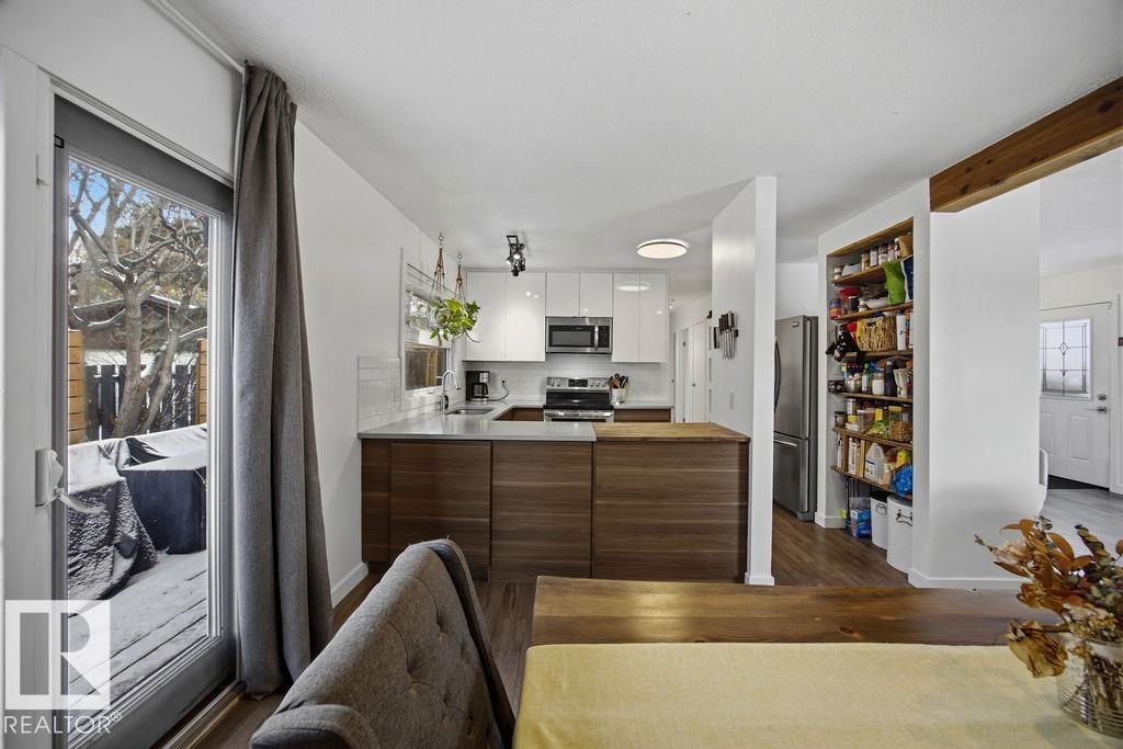 8816 25a Av Nw, Edmonton, Alberta  T6K 2W7 - Photo 37 - E4479294