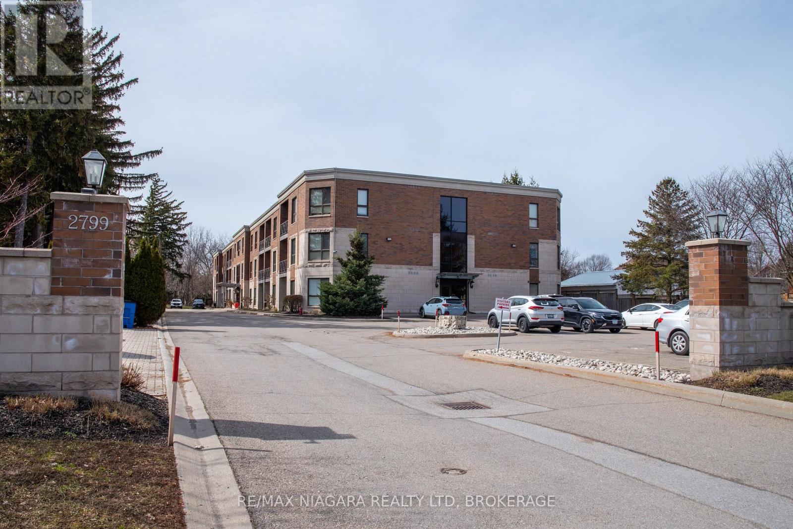 306 - 2799 ST. PAUL AVENUE, niagara falls (stamford), Ontario