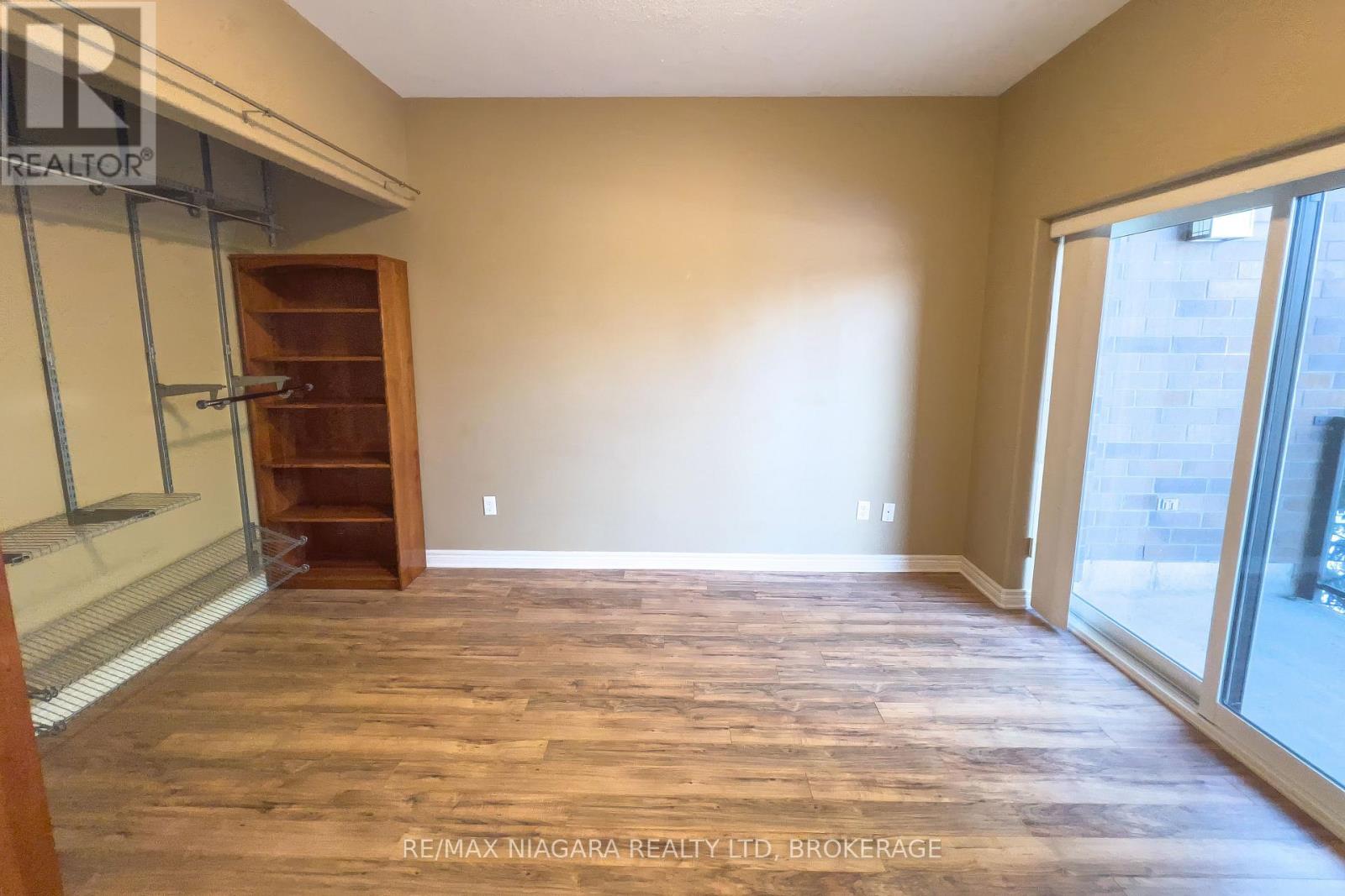 306 - 2799 St. Paul Avenue, Niagara Falls, Ontario  L2J 2L3 - Photo 12 - X12929130