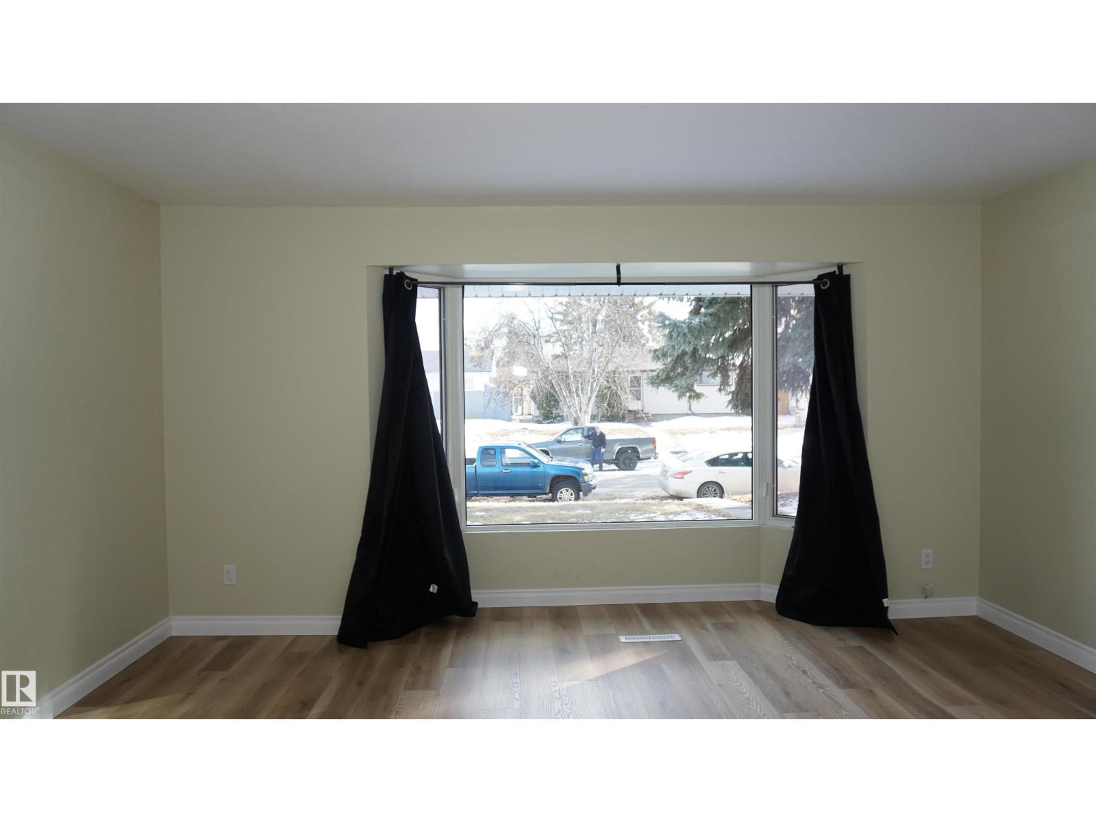 12924 135a Av Nw, Edmonton, Alberta  T5L 3Z7 - Photo 6 - E4479316