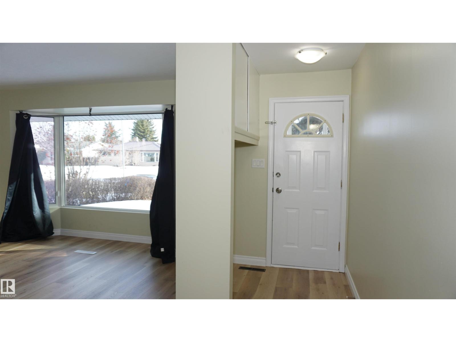 12924 135a Av Nw, Edmonton, Alberta  T5L 3Z7 - Photo 4 - E4479316