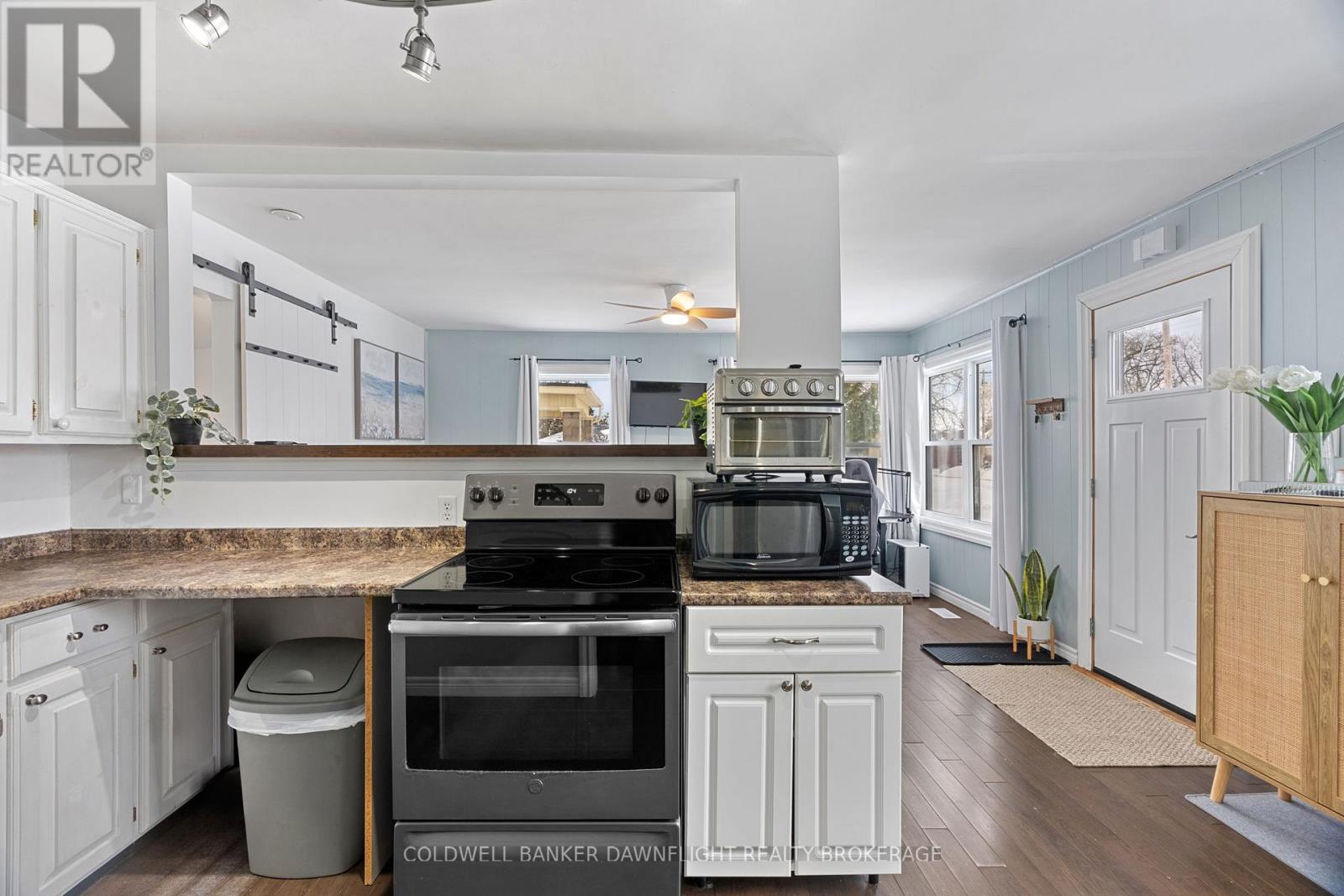 237 Huron Street W, South Huron, Ontario  N0M 1S2 - Photo 13 - X12718800