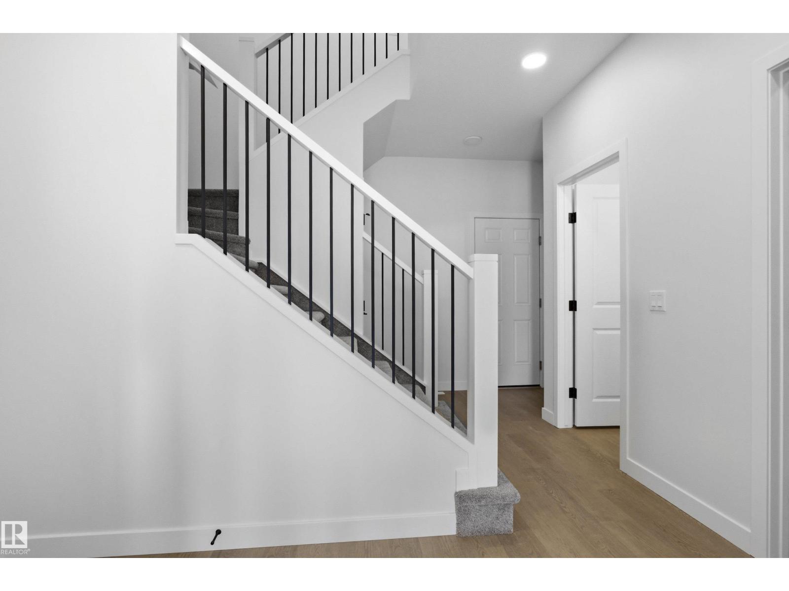 1126 Cristall Cr Sw, Edmonton, Alberta  T6W 5S9 - Photo 13 - E4479313