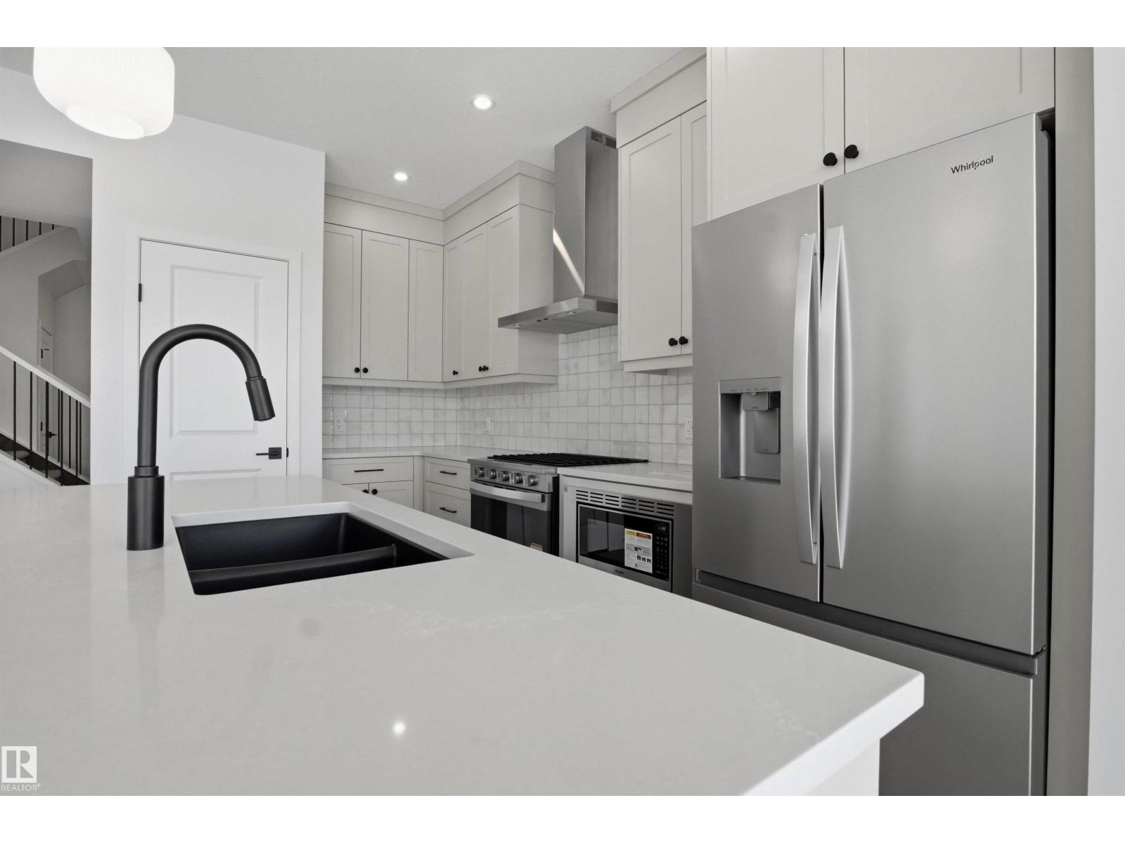 1126 Cristall Cr Sw, Edmonton, Alberta  T6W 5S9 - Photo 4 - E4479313