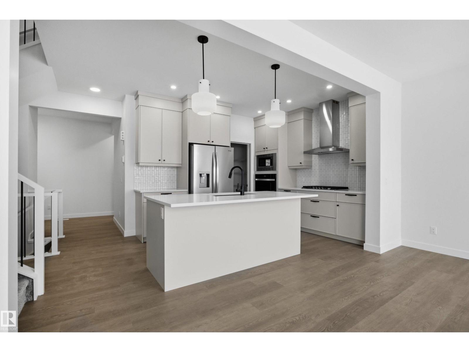 3924 Chrustawka Pl Sw, Edmonton, Alberta  T6W 5K6 - Photo 5 - E4479311