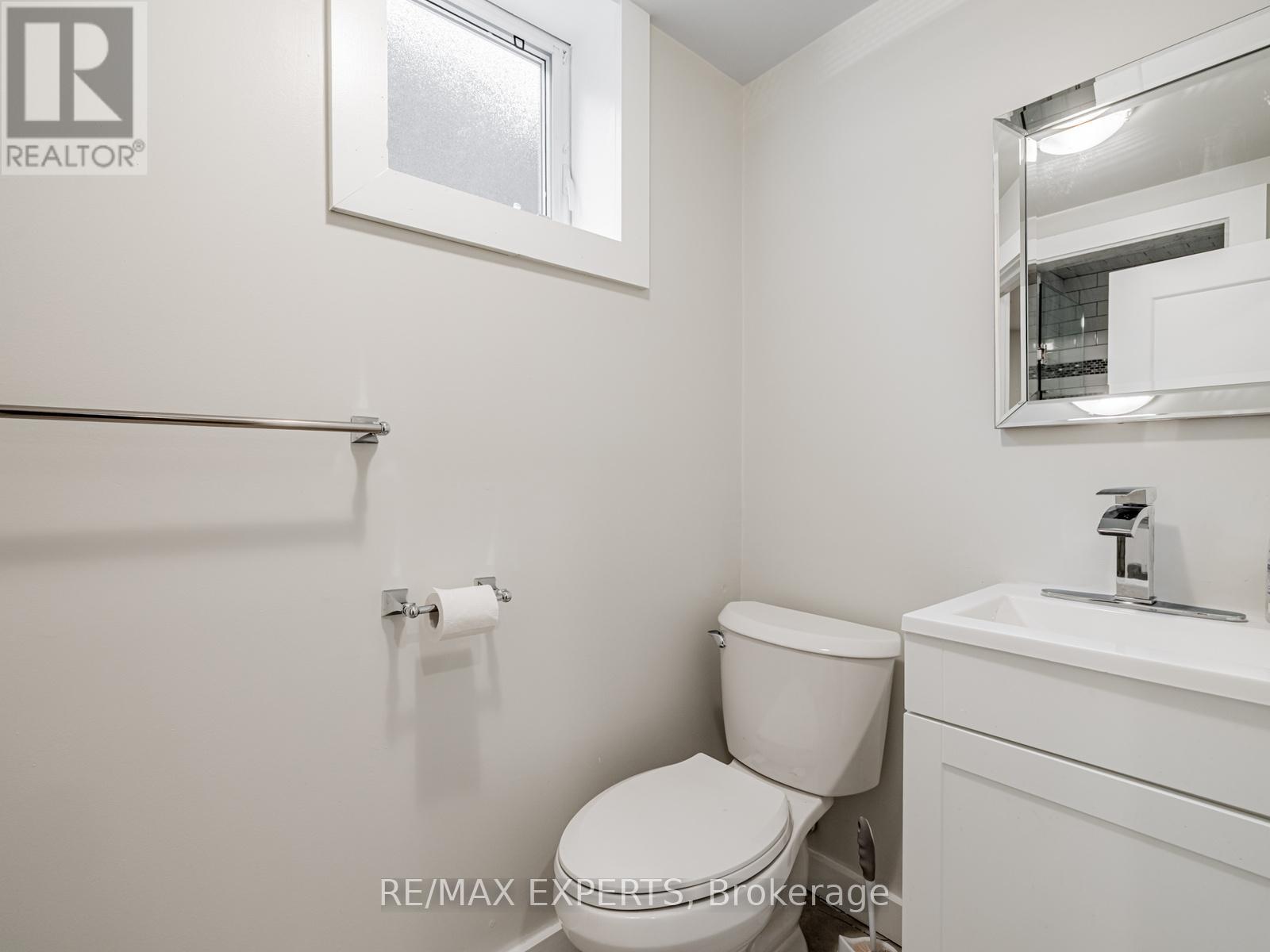 Bsmt - 2103 Avenue Road, Toronto (Bedford Park-Nortown), Ontario  M5M 4A9 - Photo 15 - C12929156
