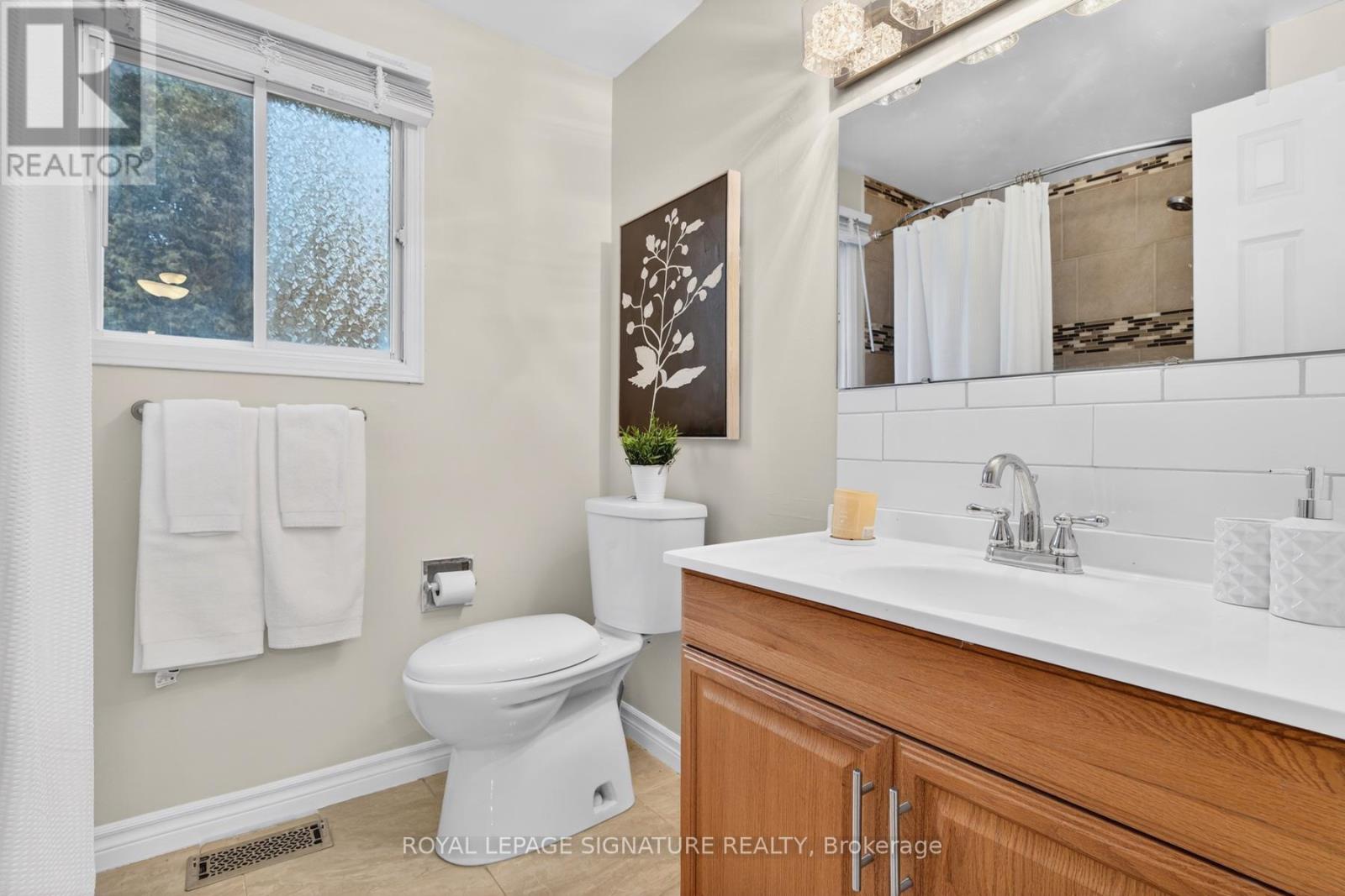 118 Bassett Boulevard, Whitby, Ontario  L1N 8X5 - Photo 26 - E12929108