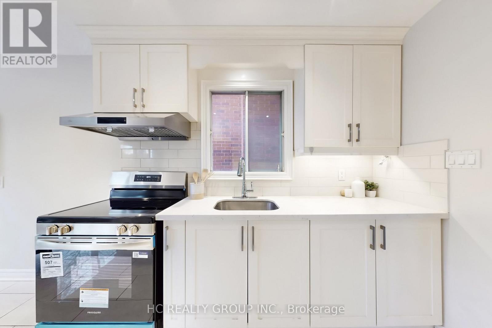 45 Cardwell Avenue, Toronto, Ontario  M1S 4Y4 - Photo 18 - E12929162